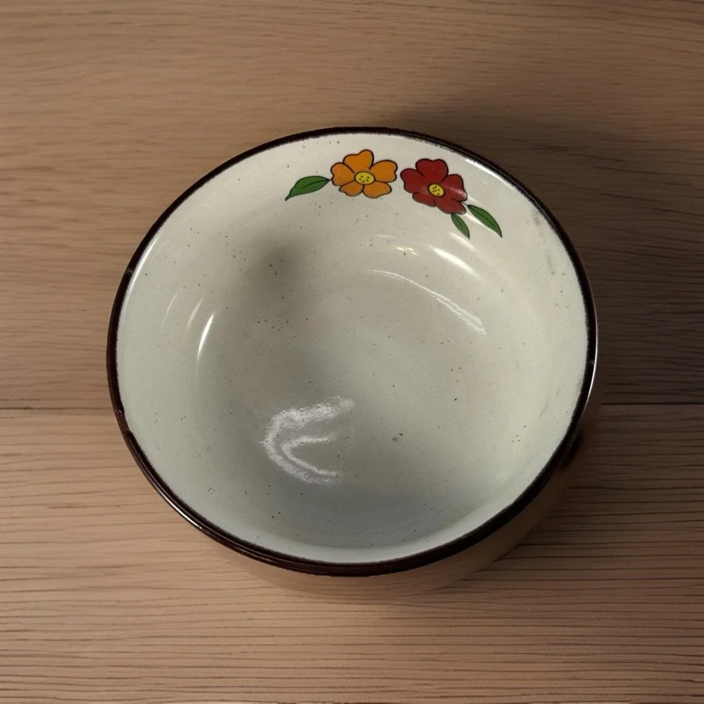 (2) Interpur MCM Vintage Stoneware  Bowls  With Country‎ Boy & Girl Face 5.25